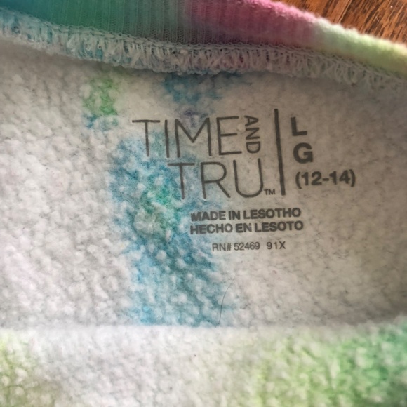 Sale: 5 for $10 - Time and Tru Tie Dye Crop Sweatshirt - Picture 4 of 8